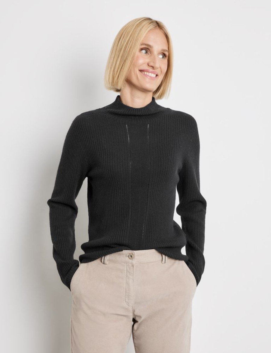 Knitwear GERRY WEBER | Trui Met Kasjmier En Mooie Deelnaad