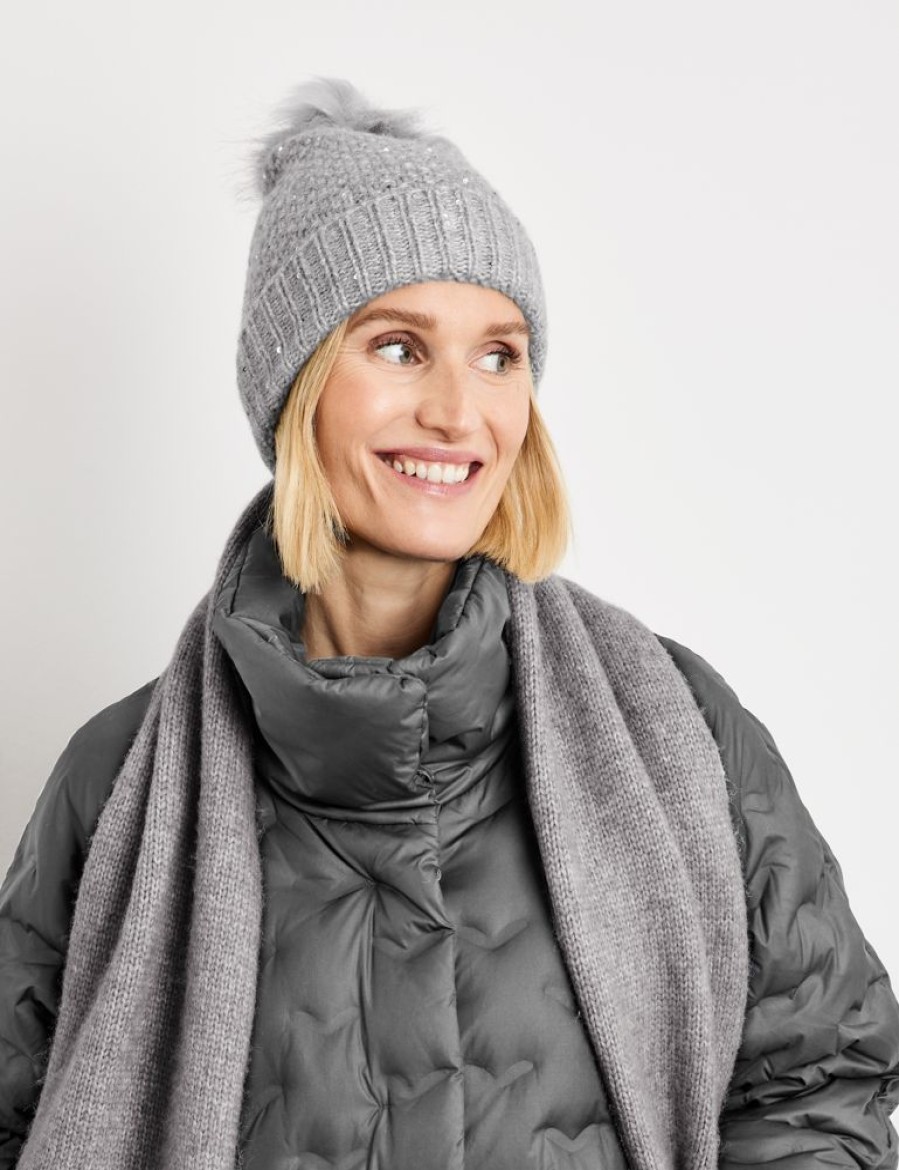 Accessoires GERRY WEBER | Muts Met Pailletten En Pluizige Pompon